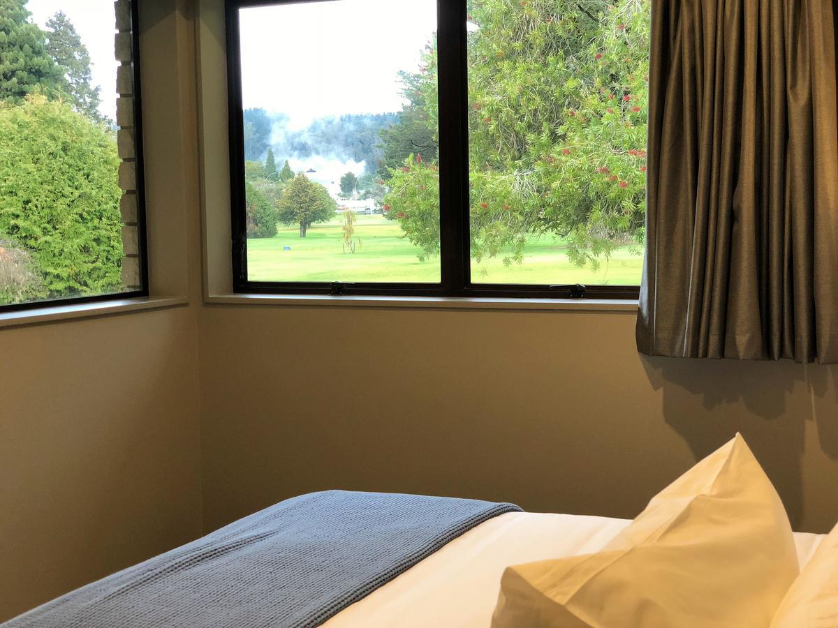 Luxury K-Lodge With Golf Course View-Rotorua Eksteriør bilde